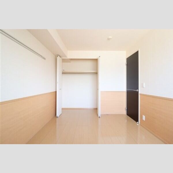 クライノモー　1202号室 洋室6帖