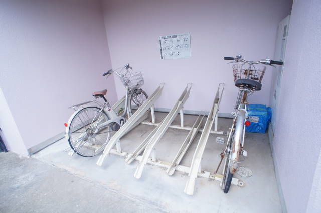 鎌取ＯＫＡＭＯＴＯ．Ｂ0502号室 敷地内に自転車置場あります