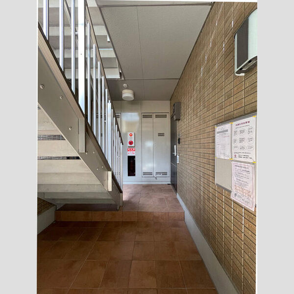 フローリッシュ ロビー