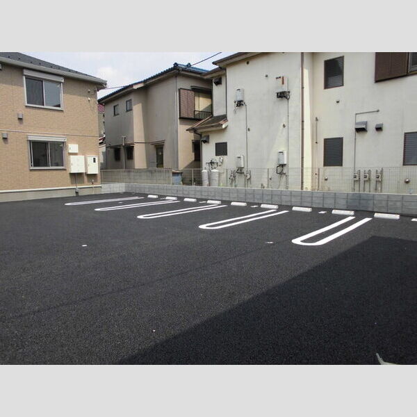 ソフィア 駐車場