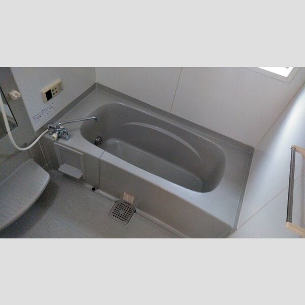 URBAN COURT　B 追い焚き機能が付いた経済的なユニットバス