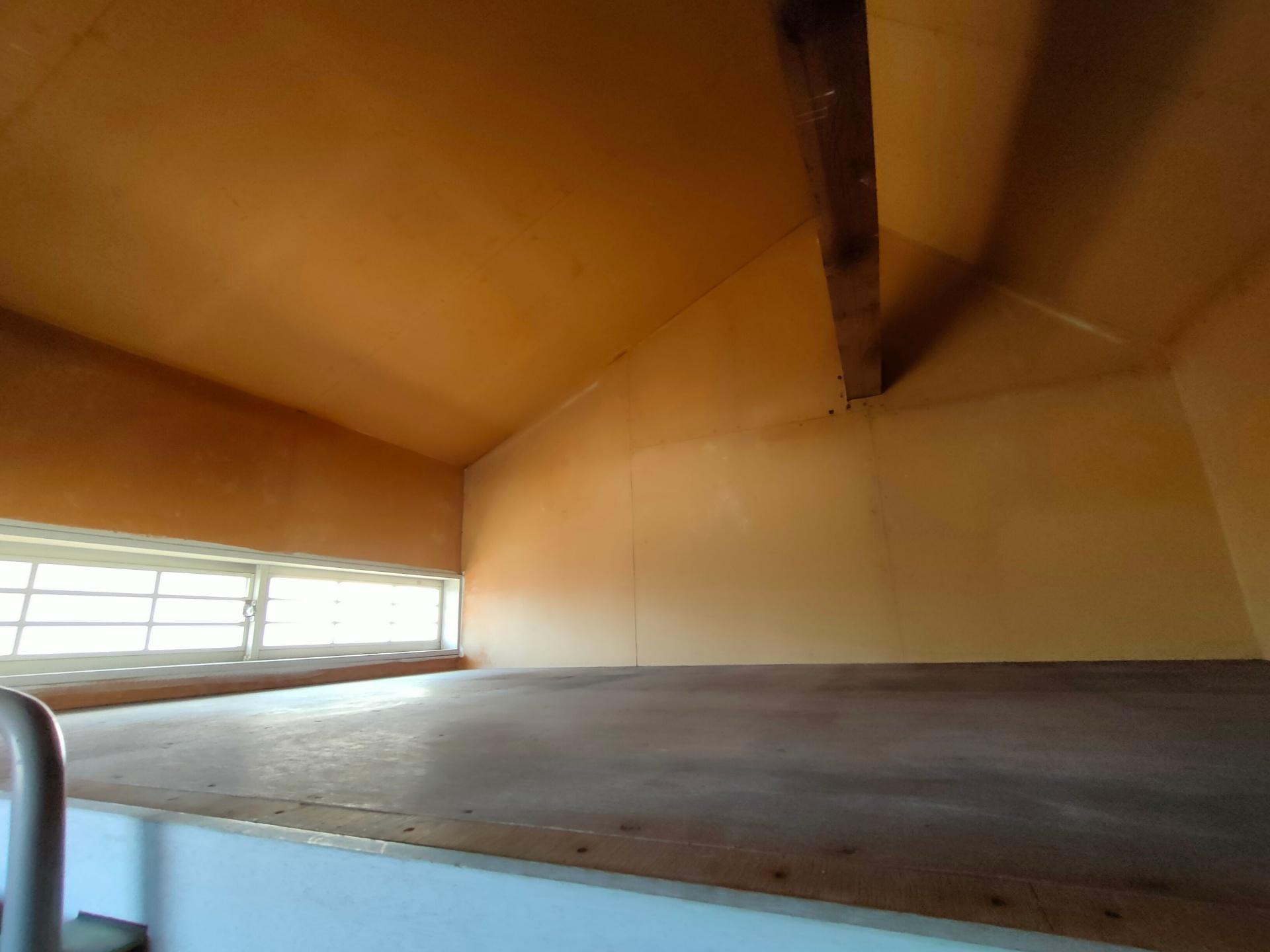 東道野辺小泉邸 屋根裏収納