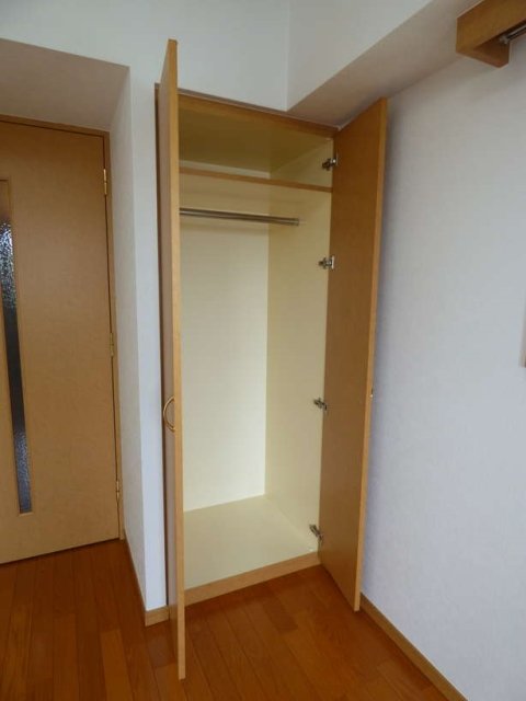 ルーブル鷺宮弐番館 クローゼット