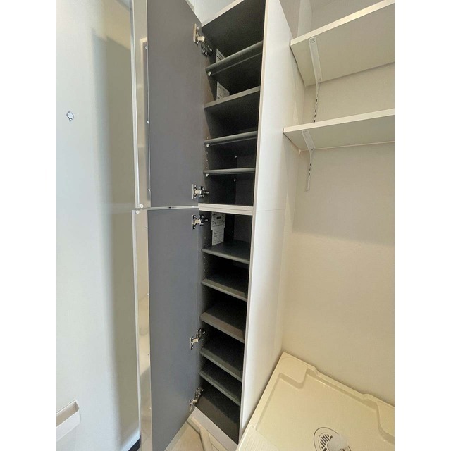 パークアレイ笹塚301号室 シューズボックス付き