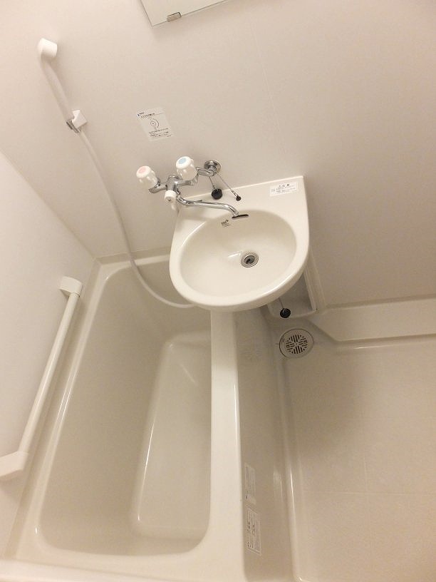 レオパレスカーサドマーニ 浴室乾燥機付き