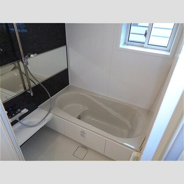 メゾンたいち105号室 浴室