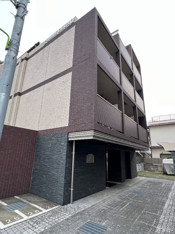プレール・ドゥーク三軒茶屋の外観画像