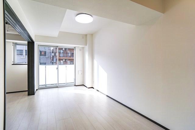 ジェノヴィア本所吾妻橋Ⅱスカイガーデン3階 バルコニー