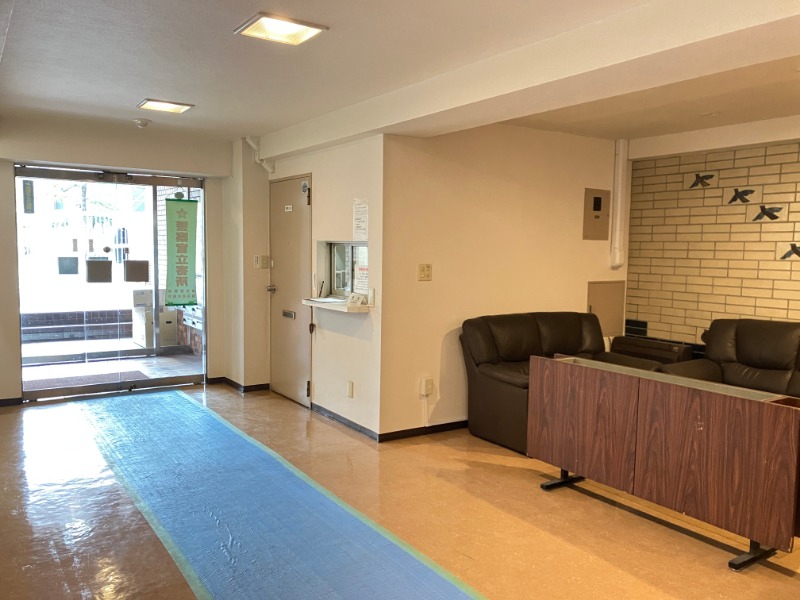 クラウン西麻布1階 エントランス