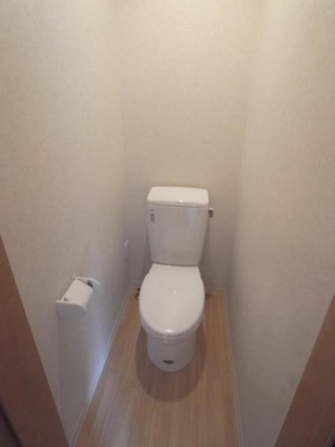 サンクトいずみ1階 トイレ