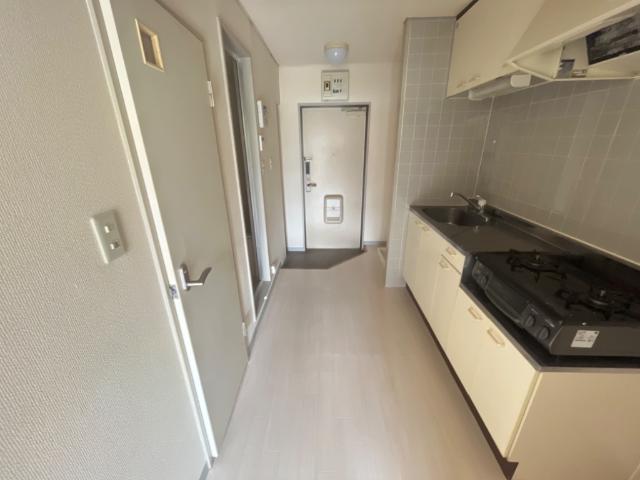 グレースカーサⅢ106号室 廊下