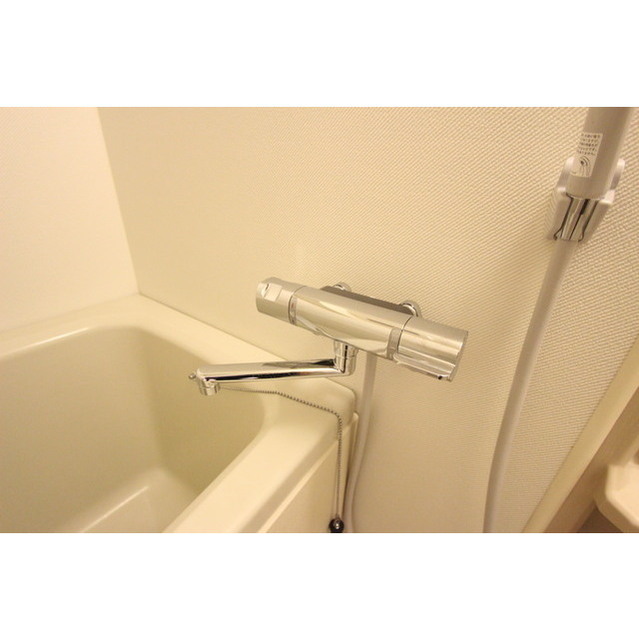 メゾンサモワール402号室 お風呂