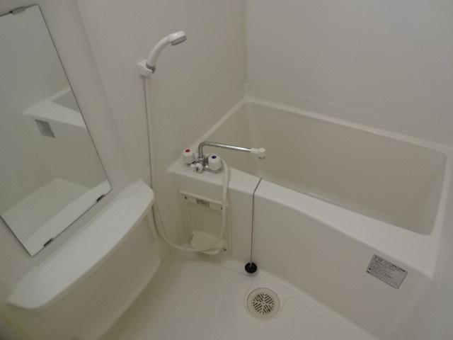 シャン・ド・ペーシュ バス