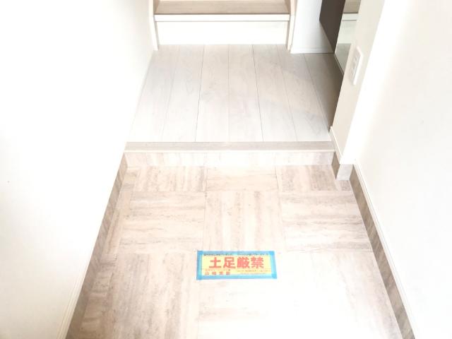 サニーヴィラ 玄関