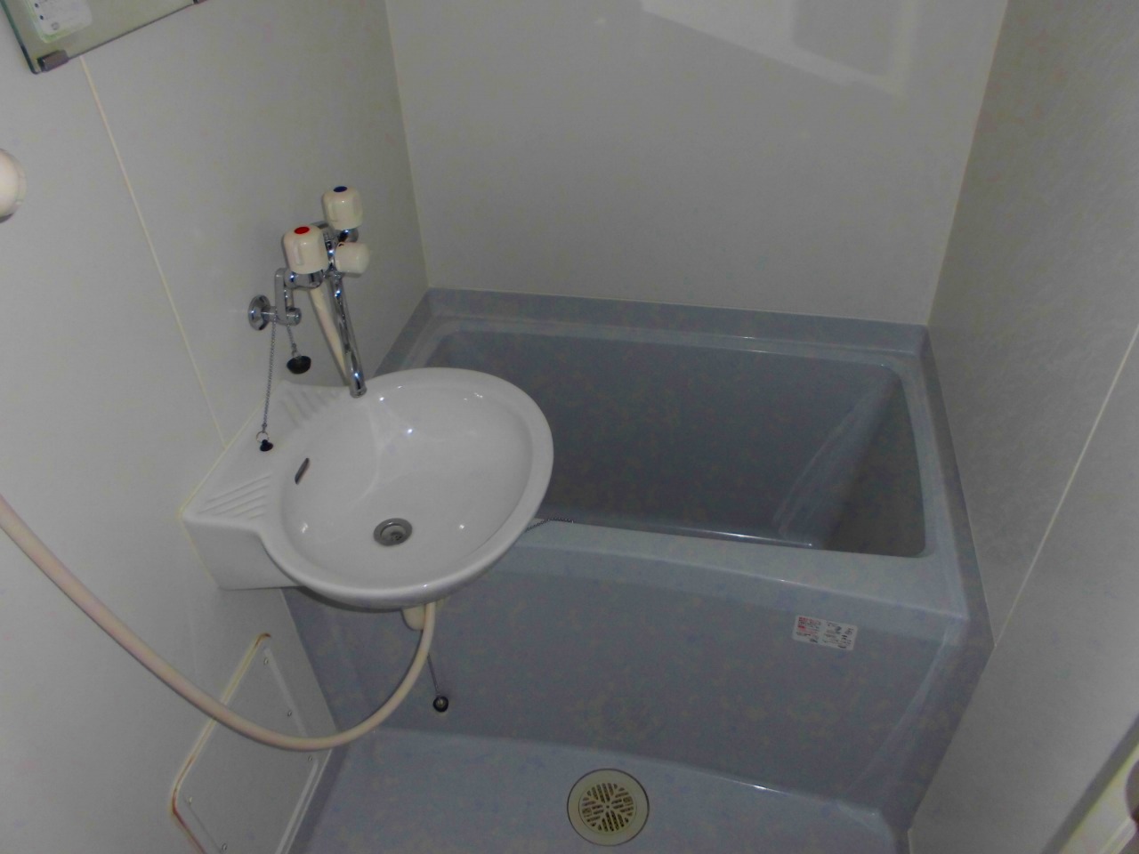 レオパレスグランロシェ 内観