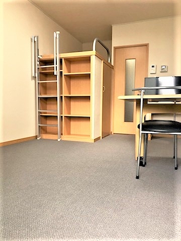 レオパレスガーデンハウス　Ｗ204号室 寝室