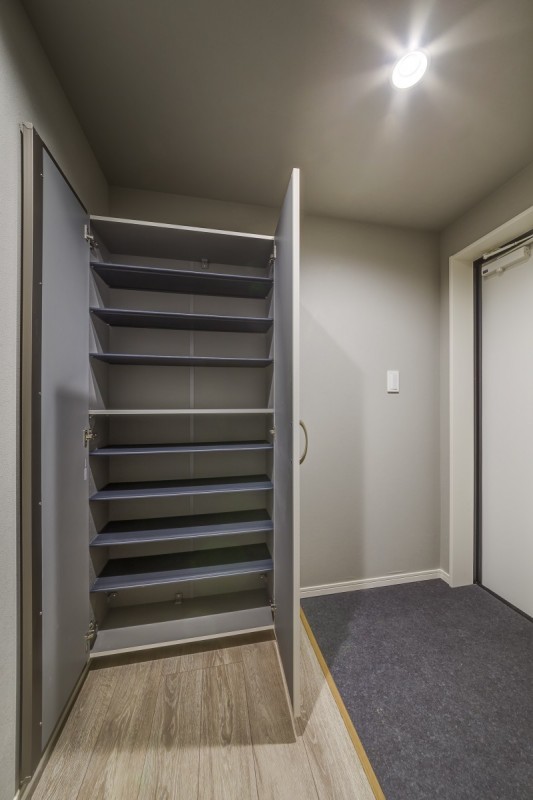 ｒｏｂｏｔ　ｈｏｍｅ　西大宮Ｂ 玄関