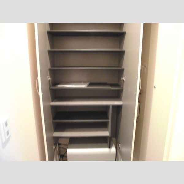 Alfieri102号室 シューズボックス