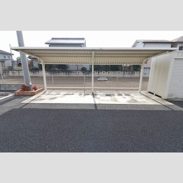 デルニエ武川 駐輪場