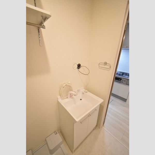 エスポワール ♪洗髪洗面化粧台♪(工事中の写真になります。)