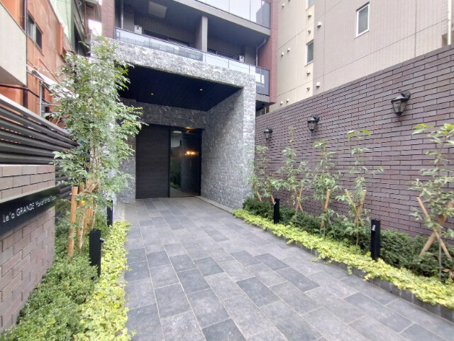 Le'aGRANDE横濱戸部 エントランス