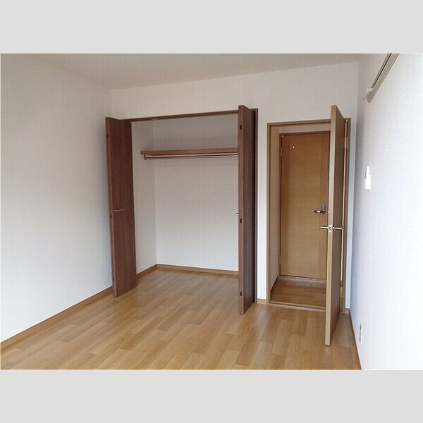 オーシャンヒルズ　BB201号室 洋室