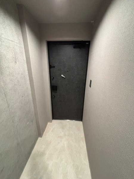 ＥＸＡＭ　ＡＫＡＳＡＫＡ3階 玄関