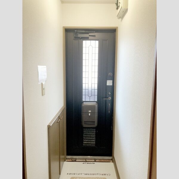 ヴェルデめいわ　B102号室 玄関