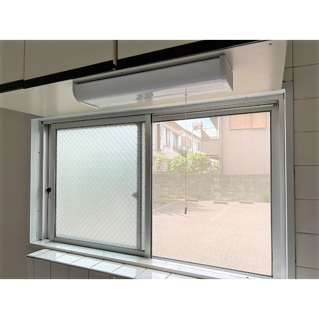 ウモーレ（UMOORE）0101号室 窓