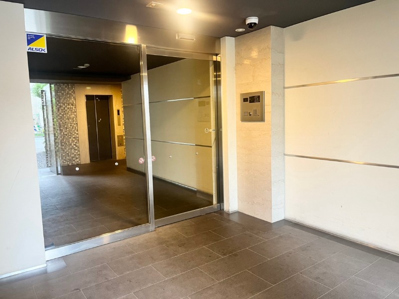 Le-lion西日暮里 エントランス