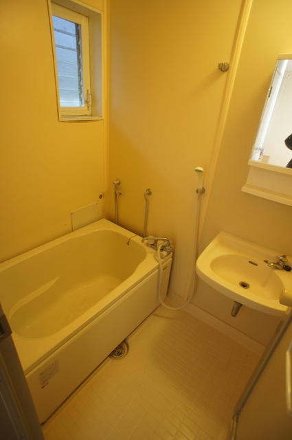 シャイン・アネックス 小窓付き