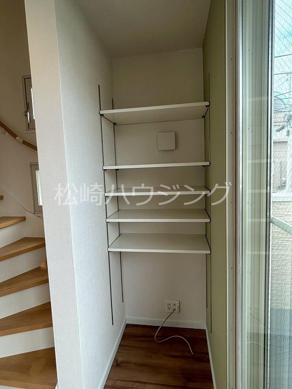 上高田2丁目11戸建 収納