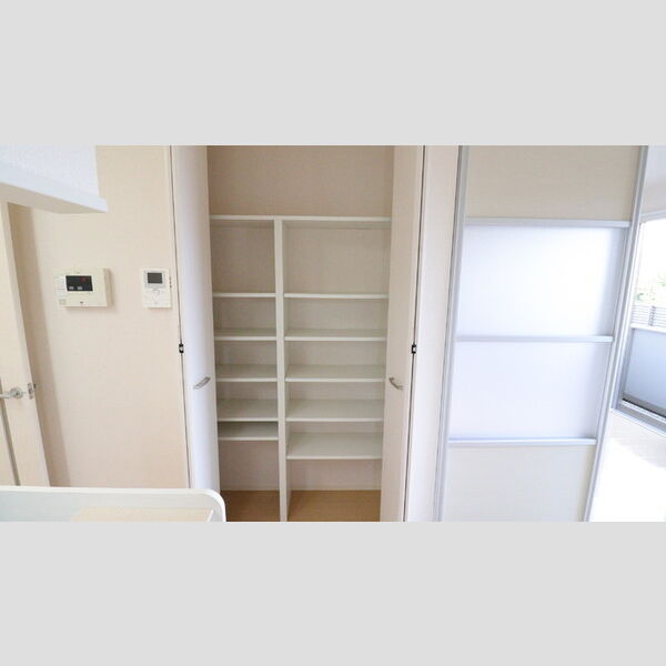 イン・マイ・ライフ103号室 収納