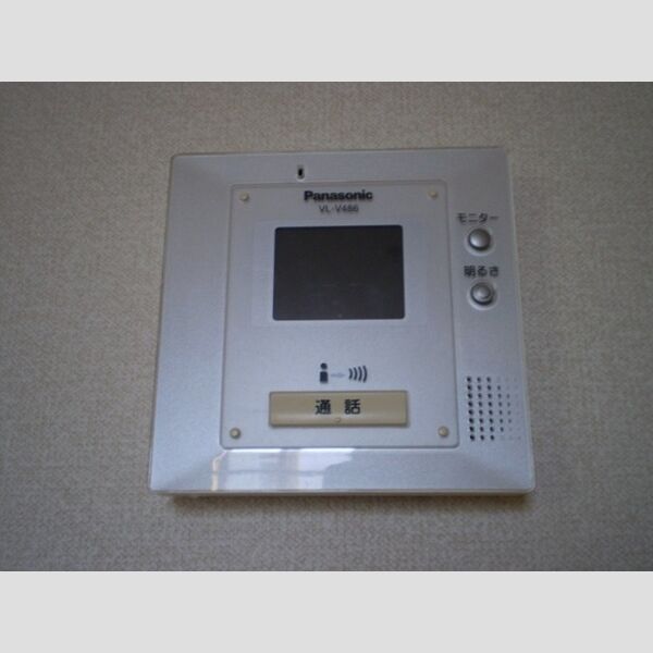 リナウル鵠沼 TVモニター付きインターホン