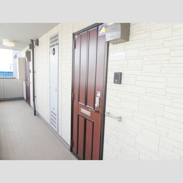 Villa　Etude　Court 玄関