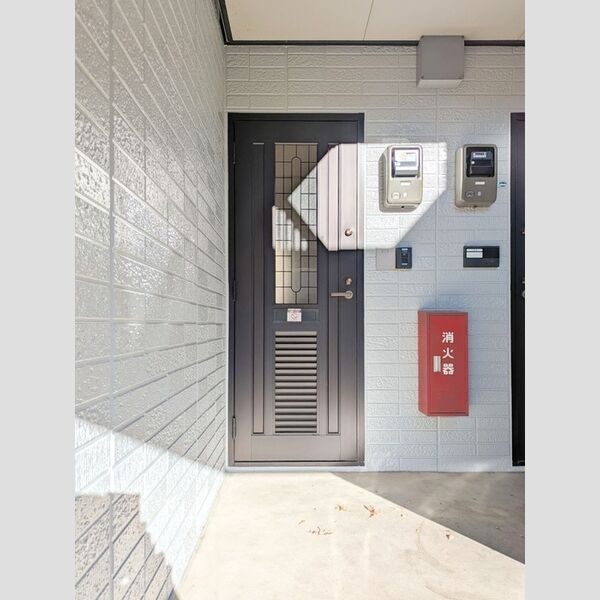 イワーナ 玄関ドア