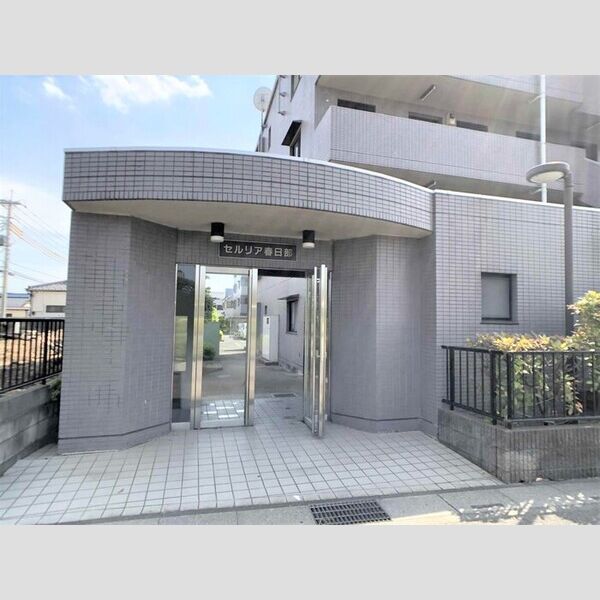 セルリア春日部　A エントランス