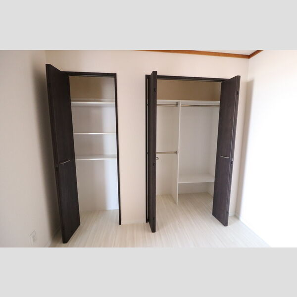 山善ビル406号室 物入・クローゼット