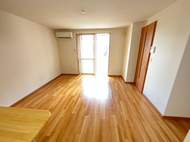 plaisir　（プレジール）102号室 リビング