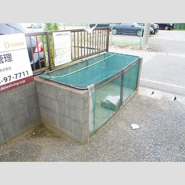 カーサフォンターナ ごみ置き場