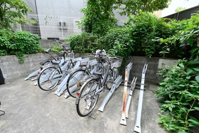 プレール・ドゥーク西新宿Ⅱ2階 駐輪場