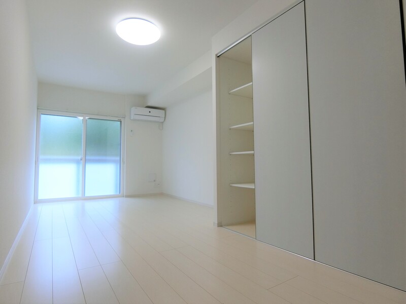 リブリ・ラフィーネ国立1階 部屋その他