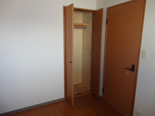 グリーンヒルズ301号室 収納