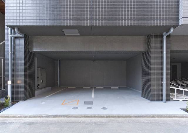 ガーラ・グランディ池袋5階 駐車場
