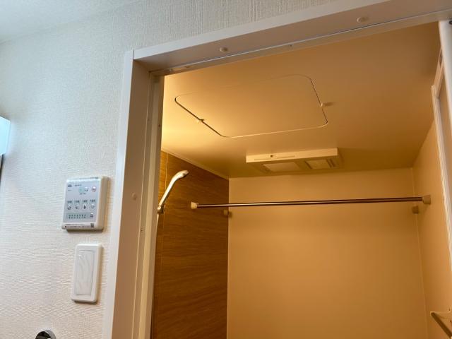 ソラナ宮本206号室 浴室乾燥機