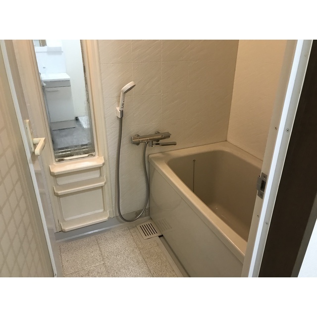 モンメール大磯202号室 お風呂