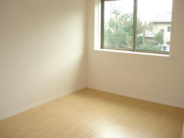 リバーサイド　グリーン 洋室