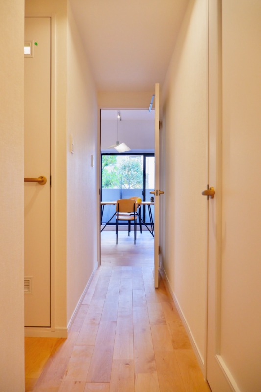 ラクラス田原町2階 内観