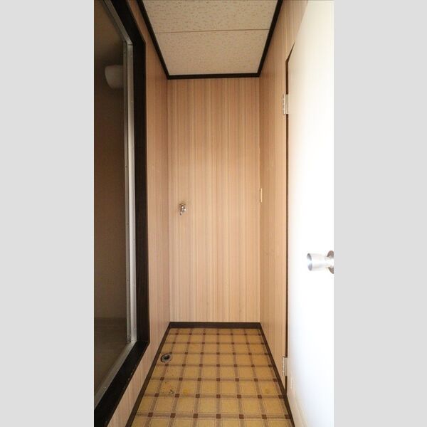 ジュネスヨシカワ206号室 ★室内洗濯機置き場★