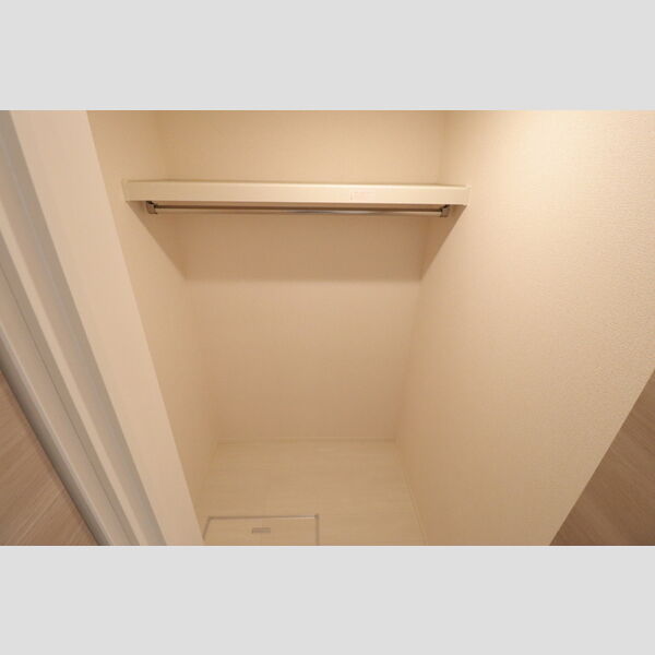 confort(コンフォール)106号室 ウオークインクローゼット